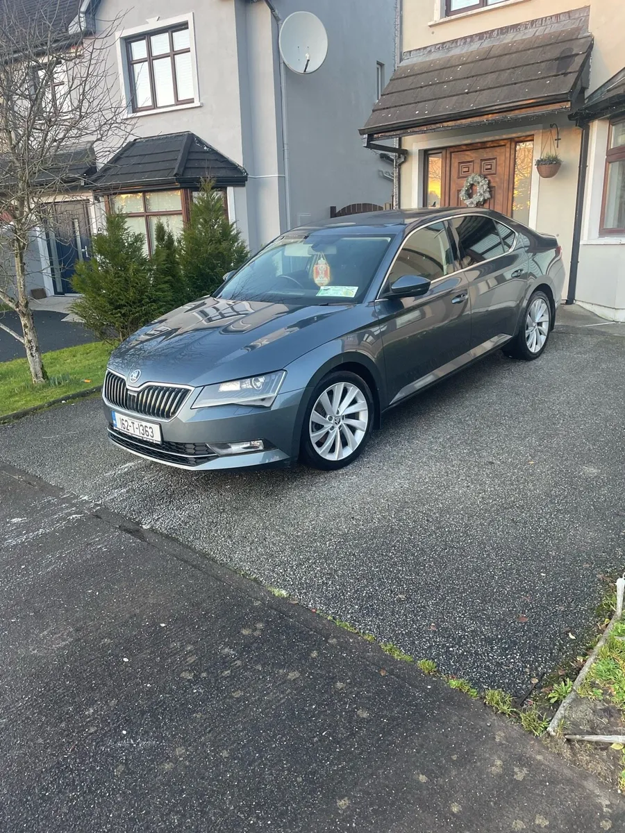 2016 Skoda superb 1.6l DSG 7speed - Image 4