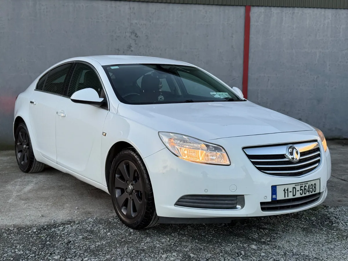 Vauxhall Insignia 2011 - Image 4