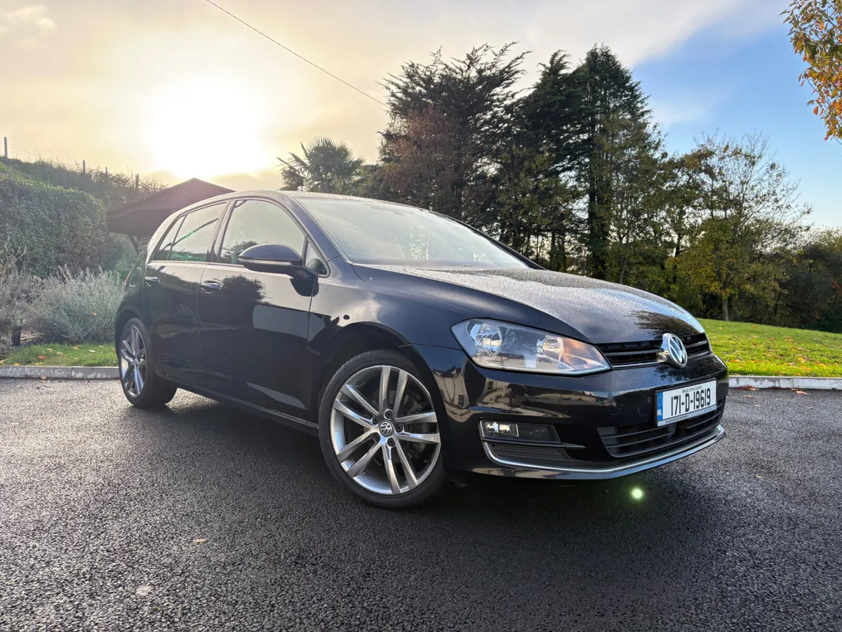 2017 Volkswagen Golf 1.6TDI Highline - Image 1