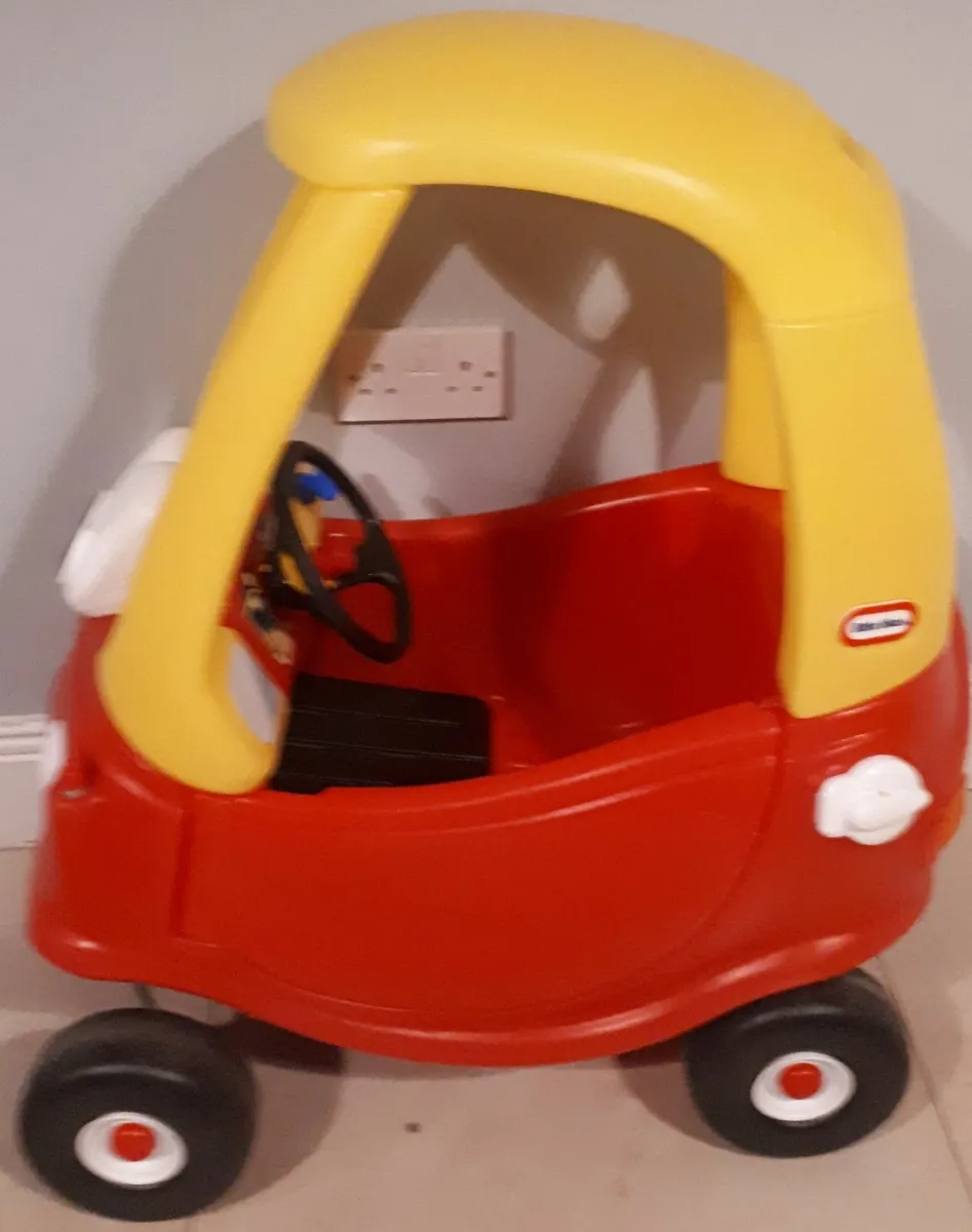 Cosy coupe car - Image 4