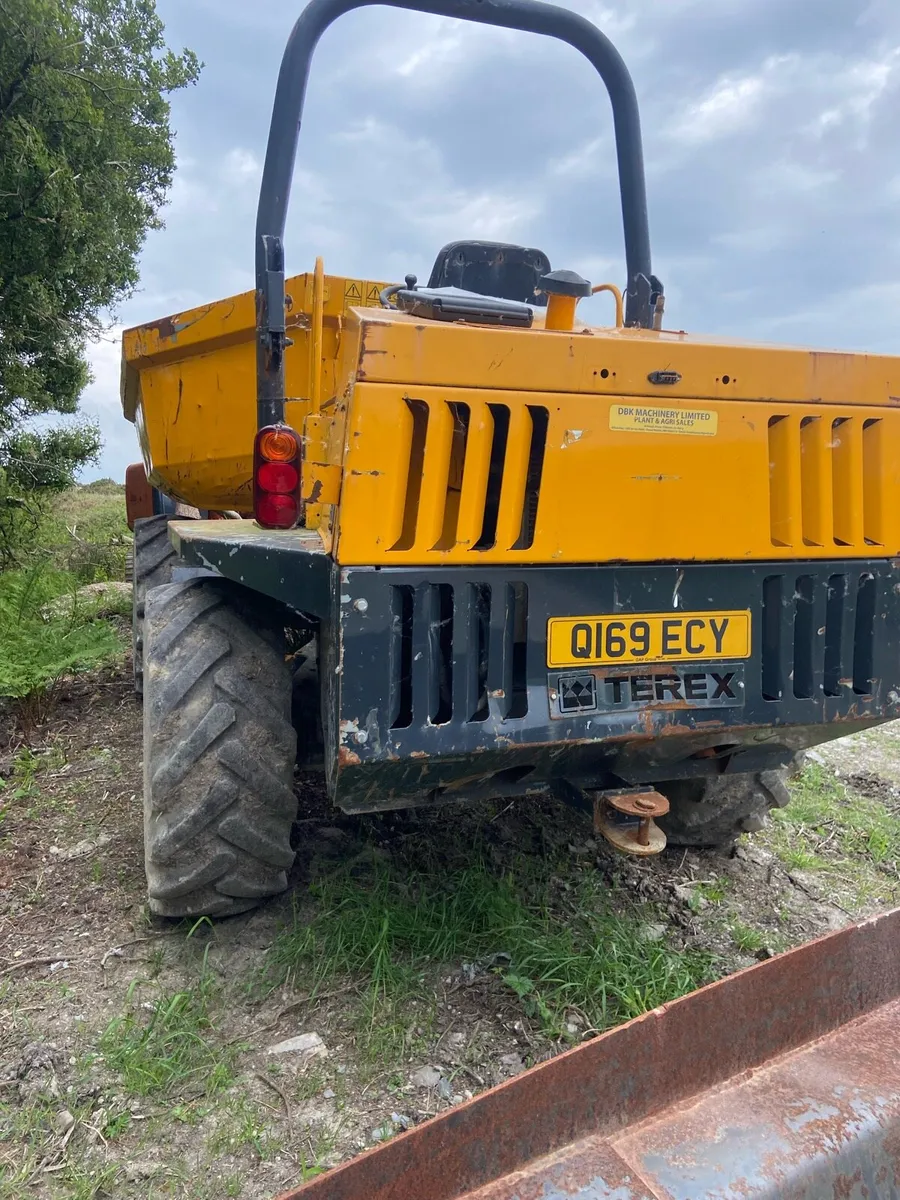 Swivel dumper - Image 1