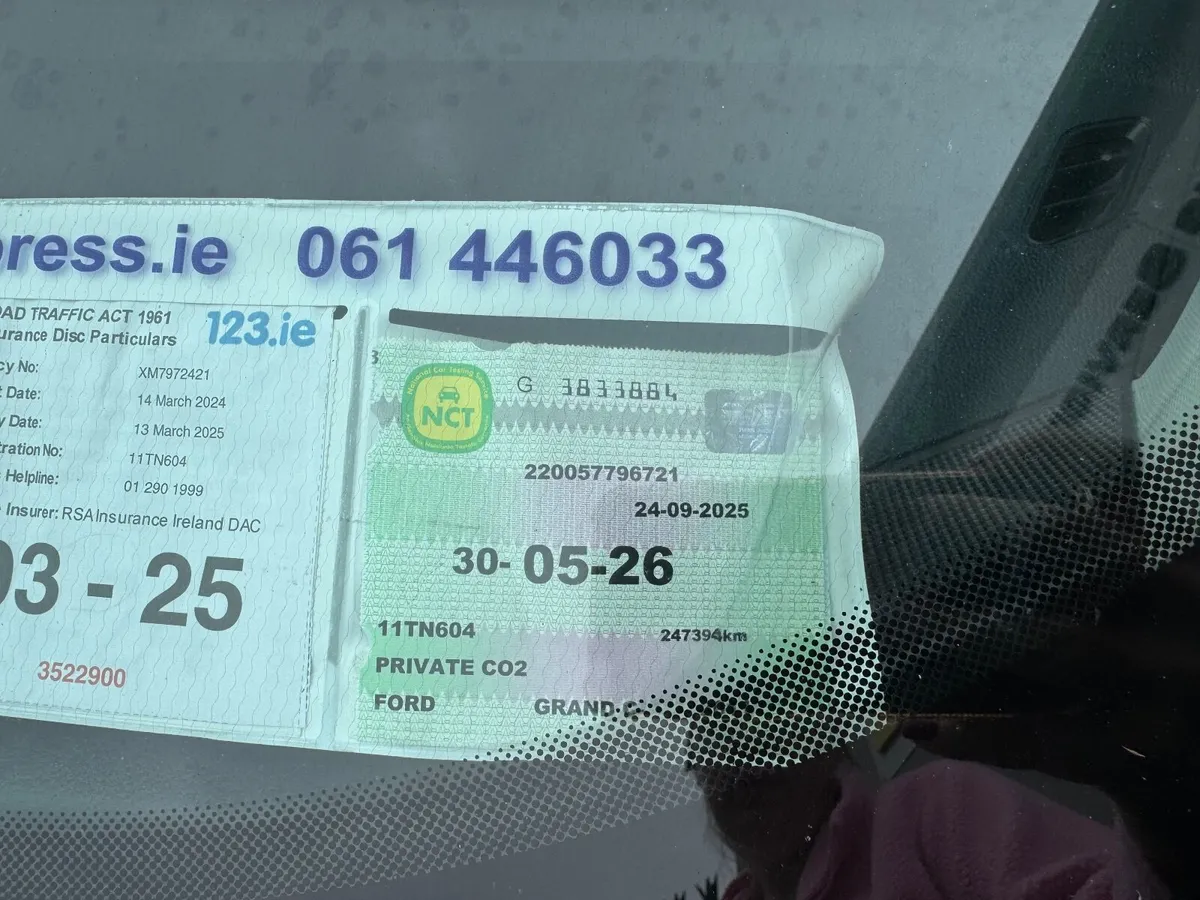 Ford Grand C-Max 2011 - Image 2