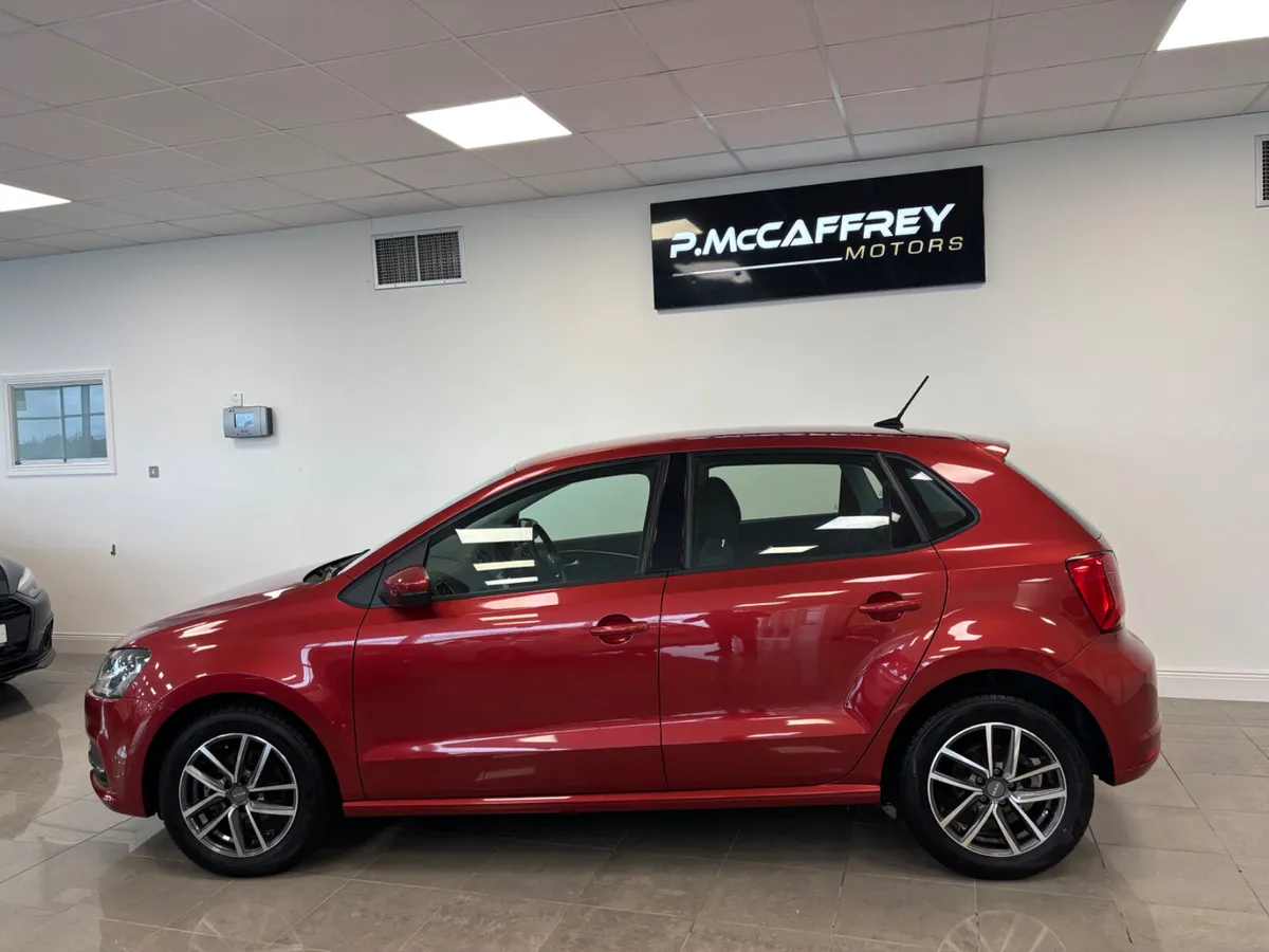2016 VOLKSWAGEN POLO 1.2 TSI COMFORT LINE AUTO - Image 2