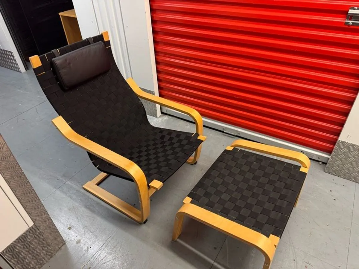 reading chair - Image 2