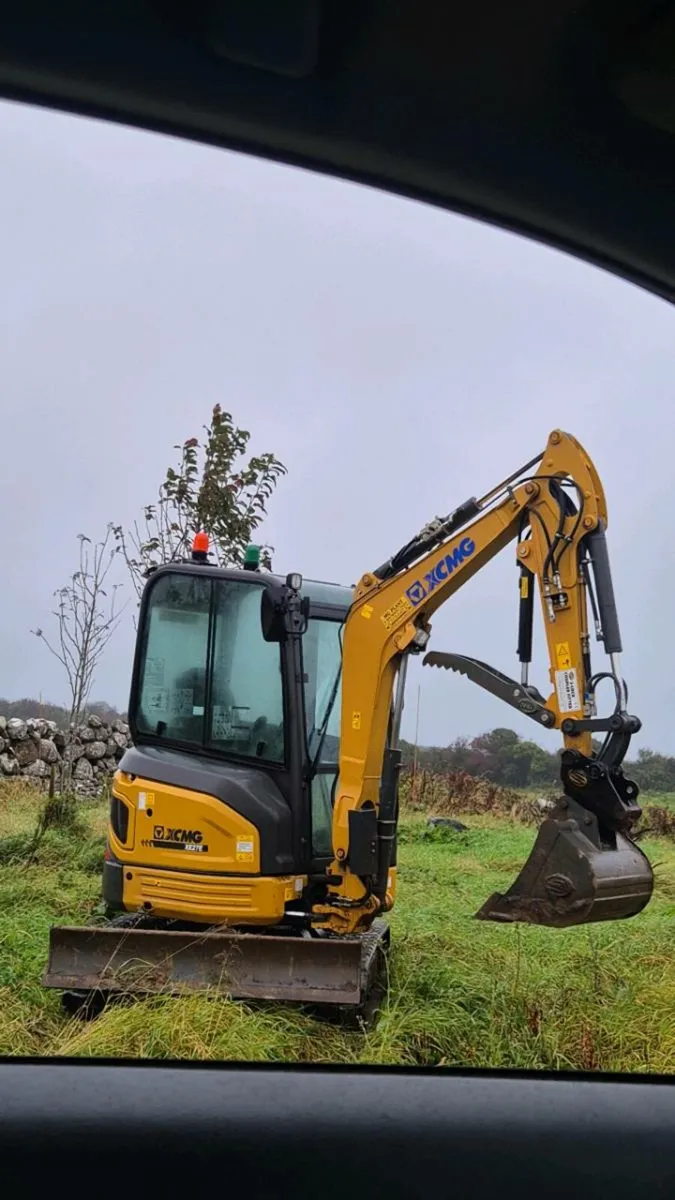 Mini digger with driver for hire - Image 1