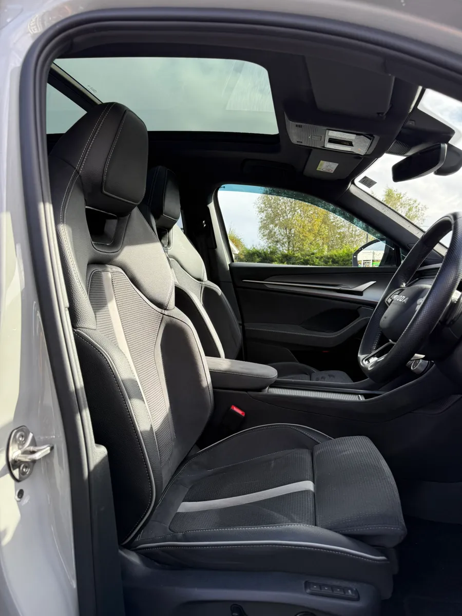 251 New Model Skoda Kodiaq 2.0 TDi Sport Line Auto - Image 4