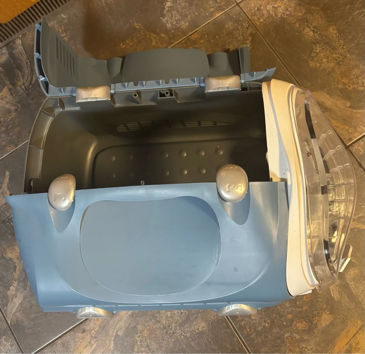 Cat carrier/crate - Image 4