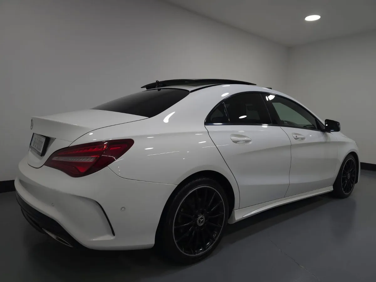 Mercedes-Benz CLA AMG Line Premium+ - Image 4
