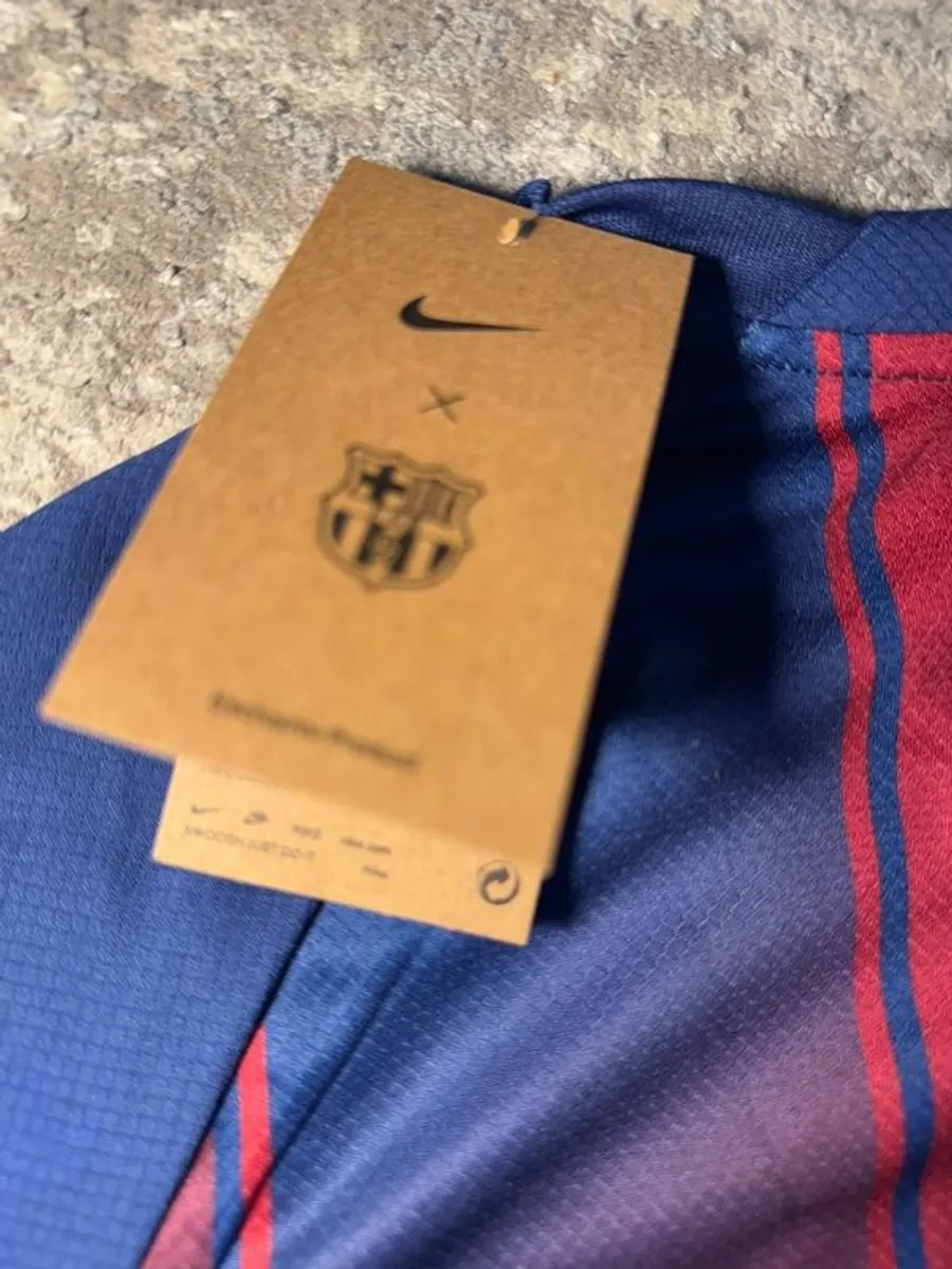 Man utd, Liverpool, Barcelona, Real Madrid, PSG Jersey For sale. - Image 3