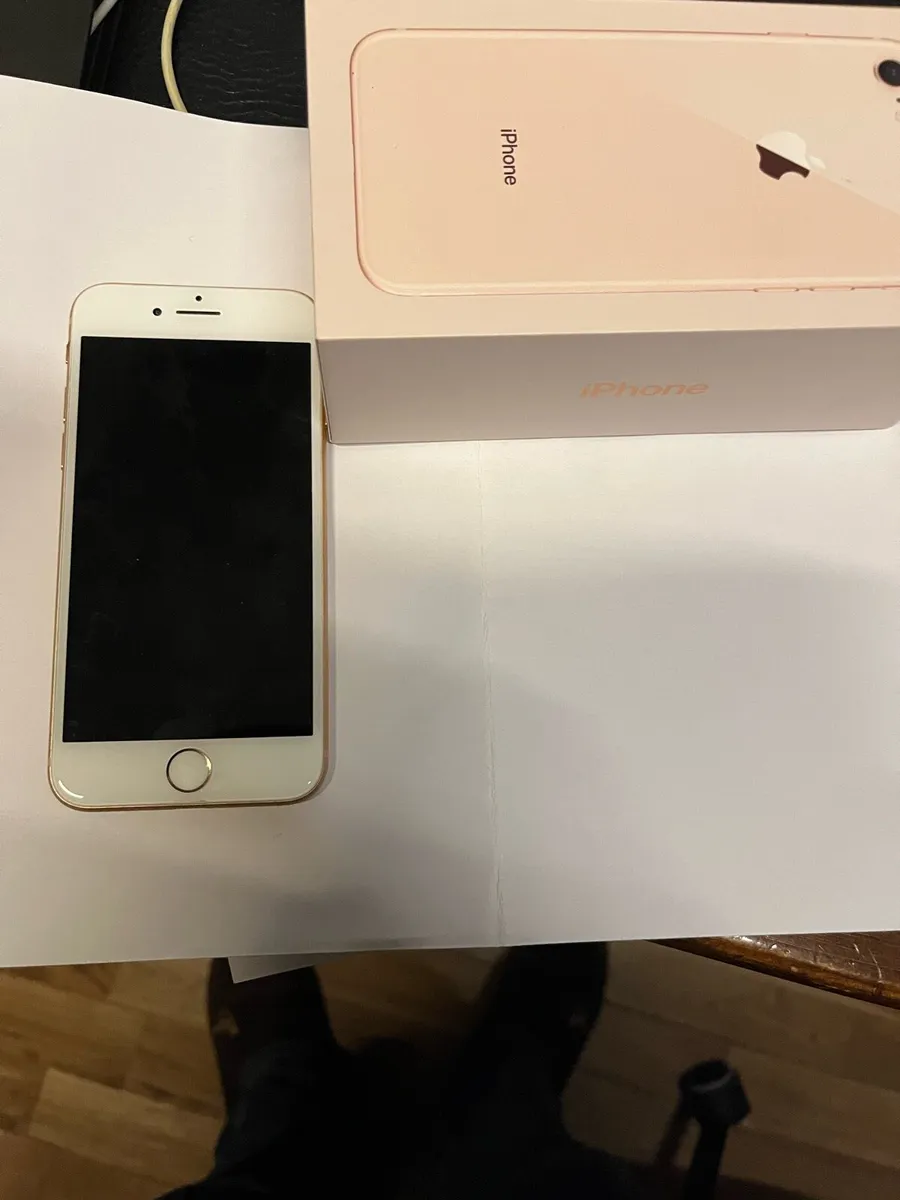 iPhone 8 64GB - Image 2
