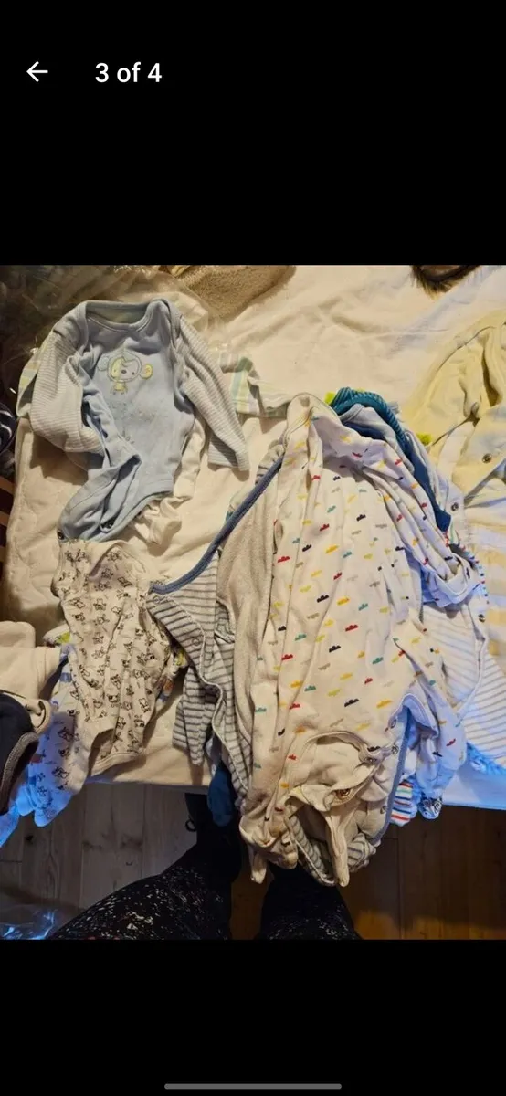 Baby boy 0 to 3 month clothes - Image 2