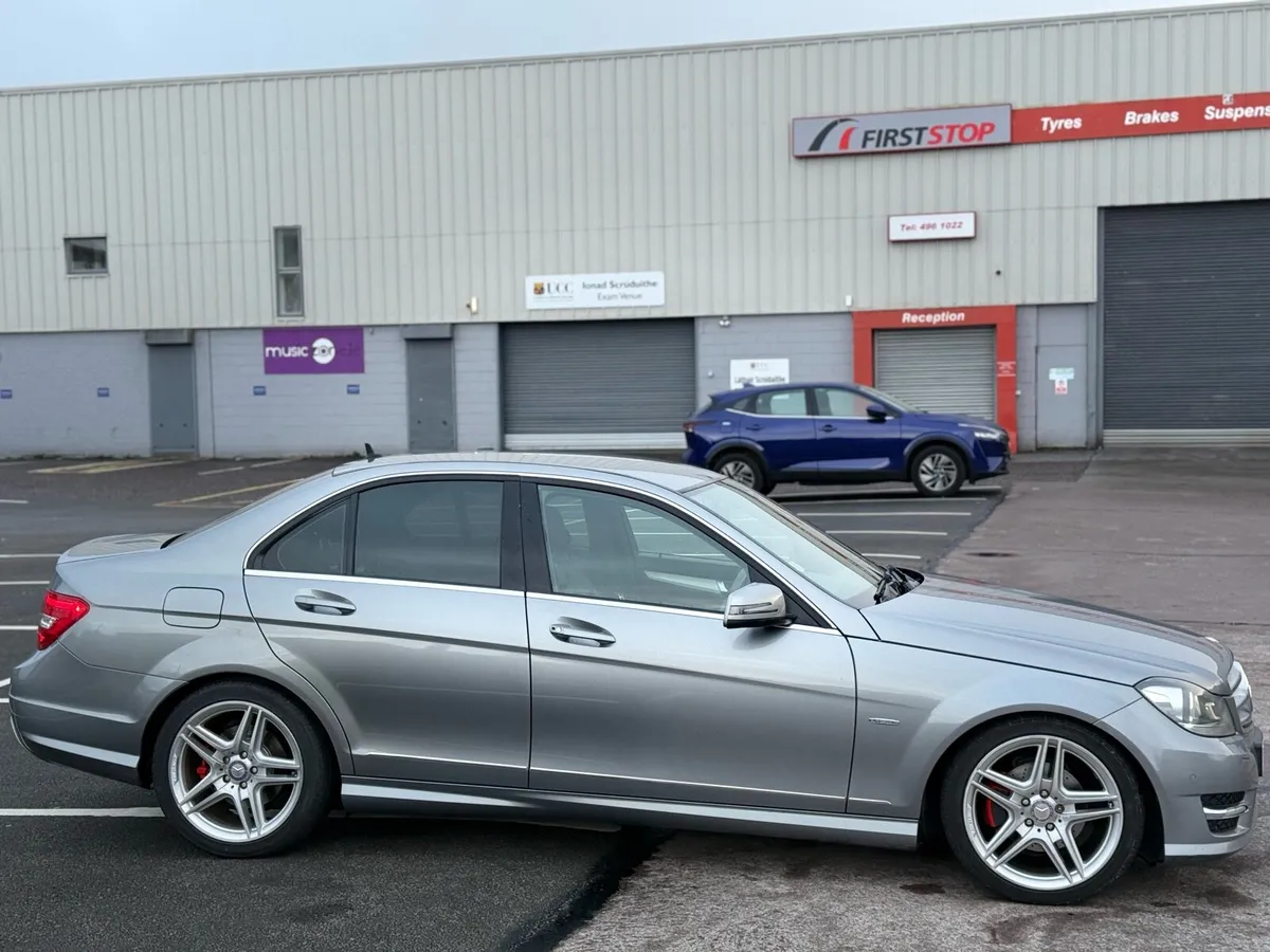 Mercedes Benz AMG - Image 3