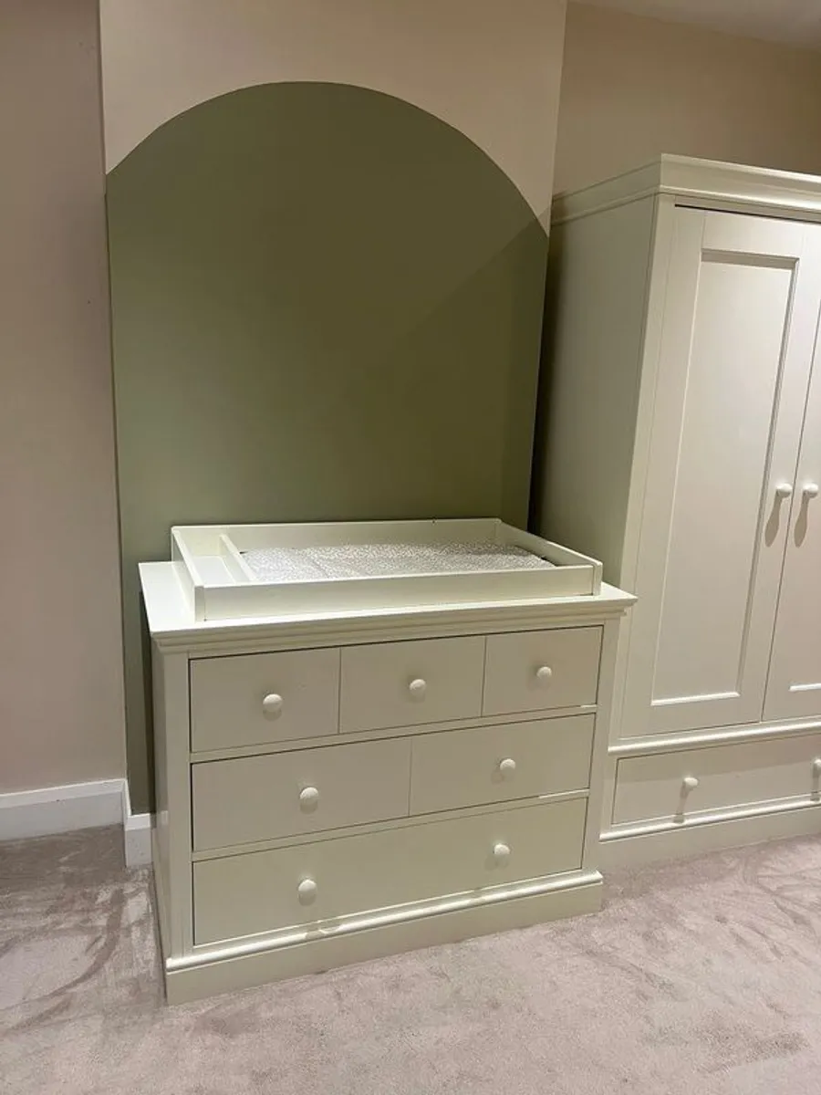 oxford cot set baby changer and wardrobe - Image 1