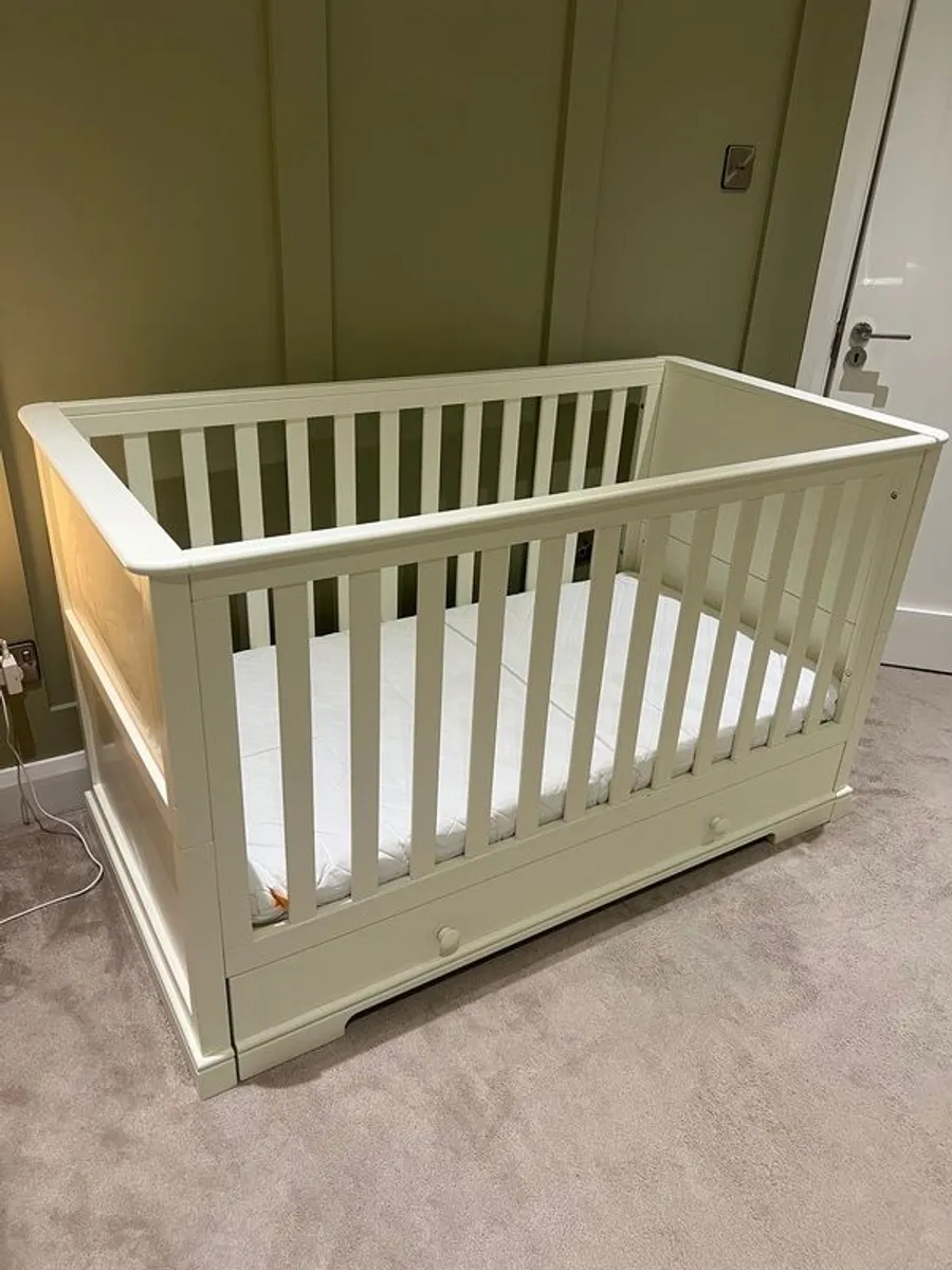 oxford cot set baby changer and wardrobe - Image 4