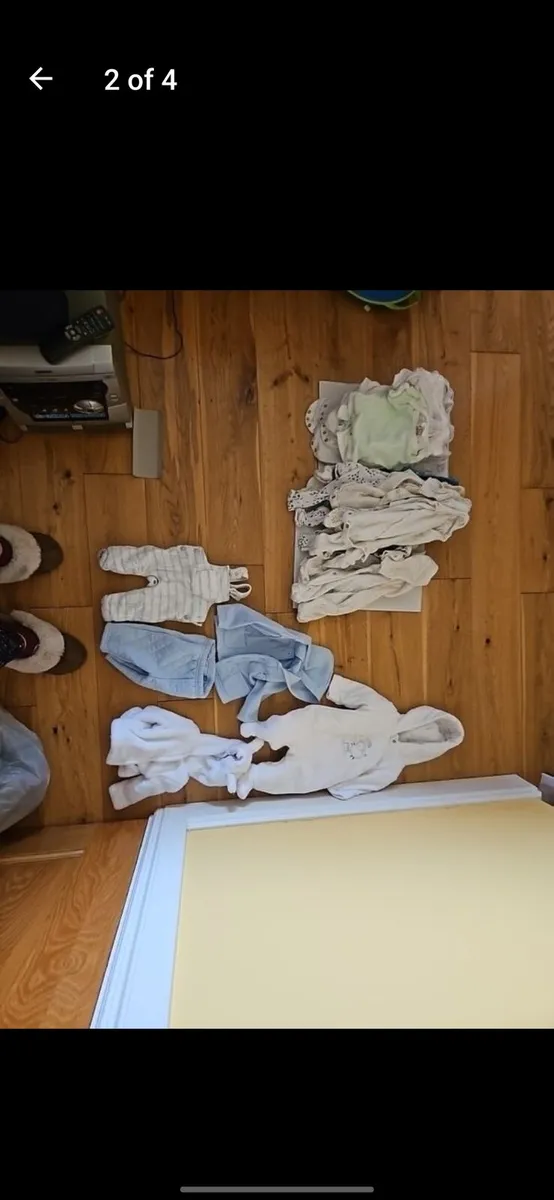 Newborn clothing bundle - Image 2