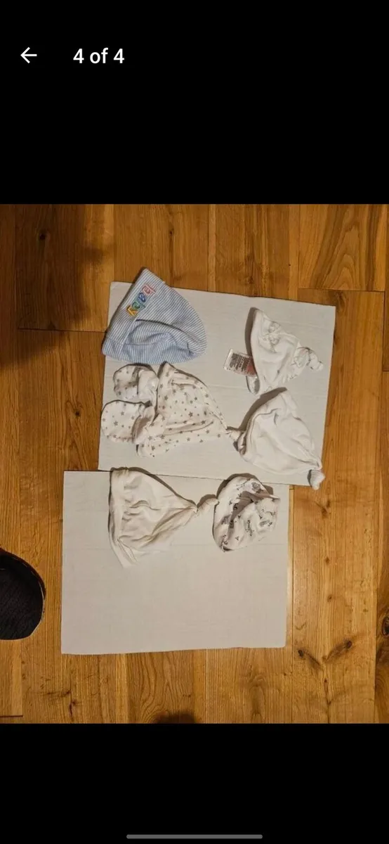 Newborn clothing bundle - Image 4