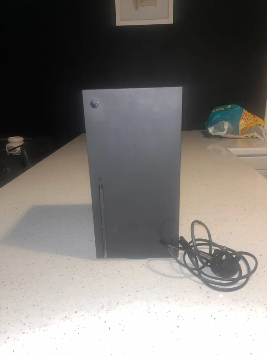 Xbox series x - Image 1