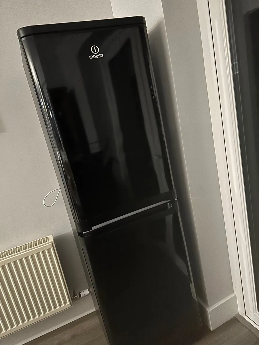 Fridge/freezer - Image 3