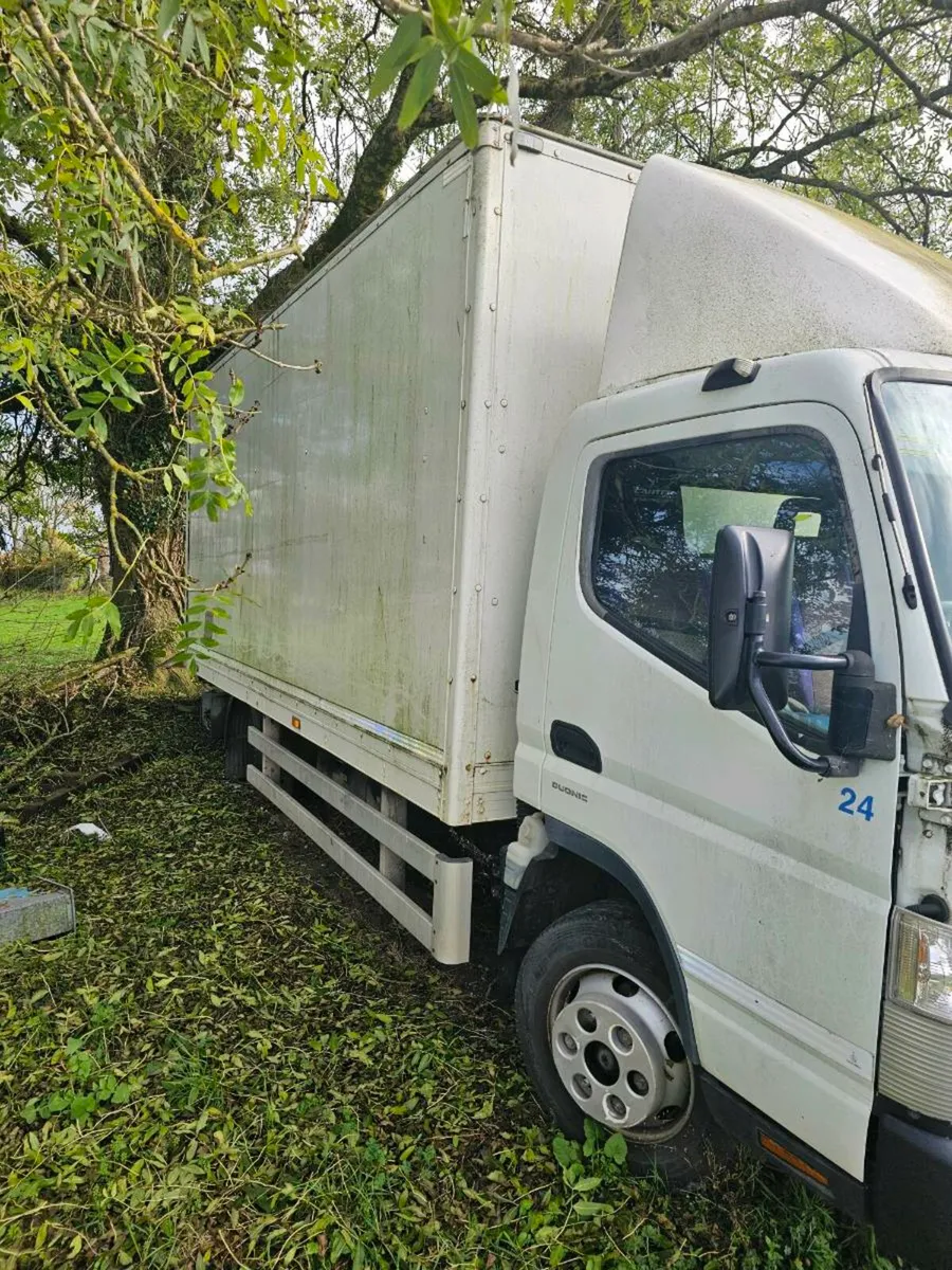 18ft truck body and tail lift - Image 2