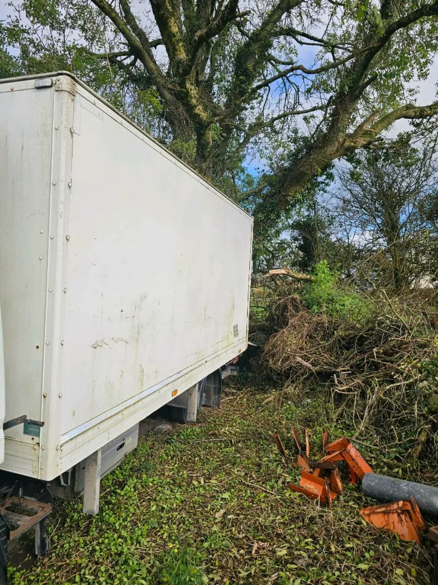 18ft truck body and tail lift - Image 3