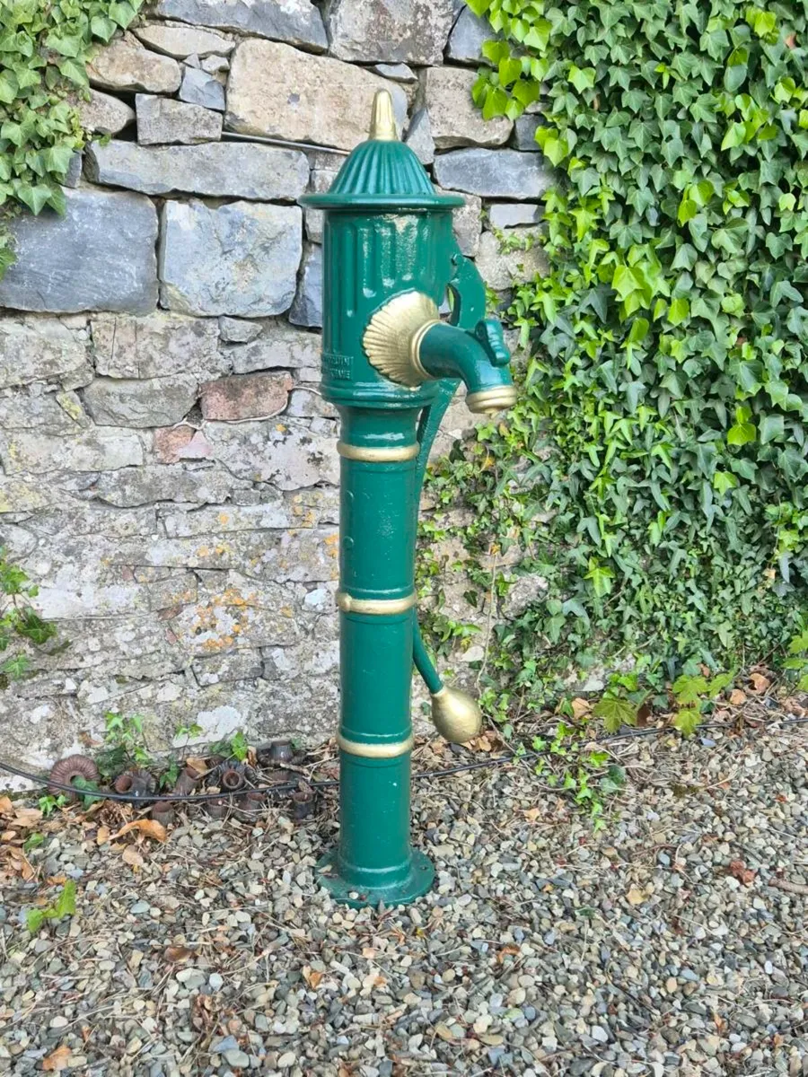 Water  pump - Image 1