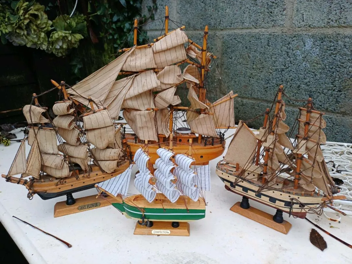 Vintage Model Ships - Image 1
