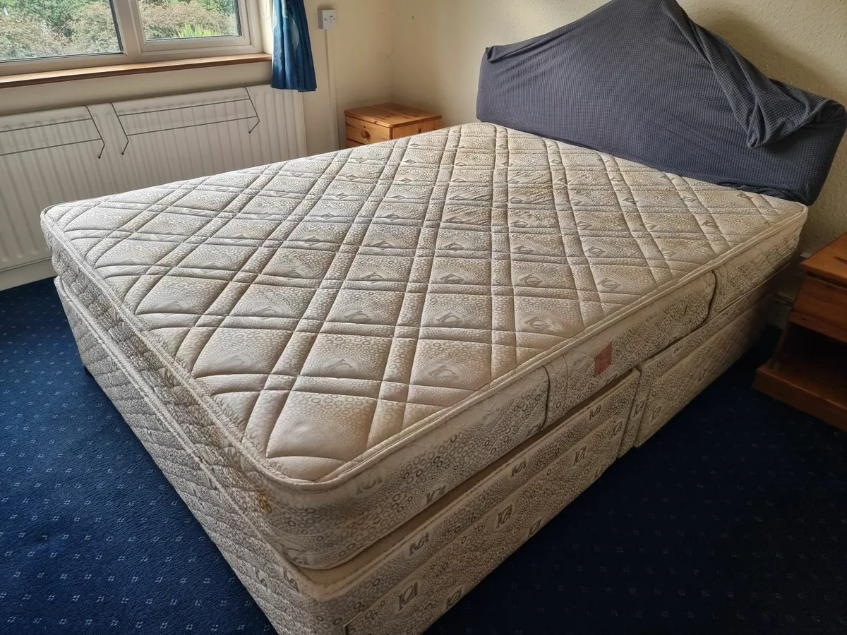 King size divan bed with ortho style mattress - Image 1