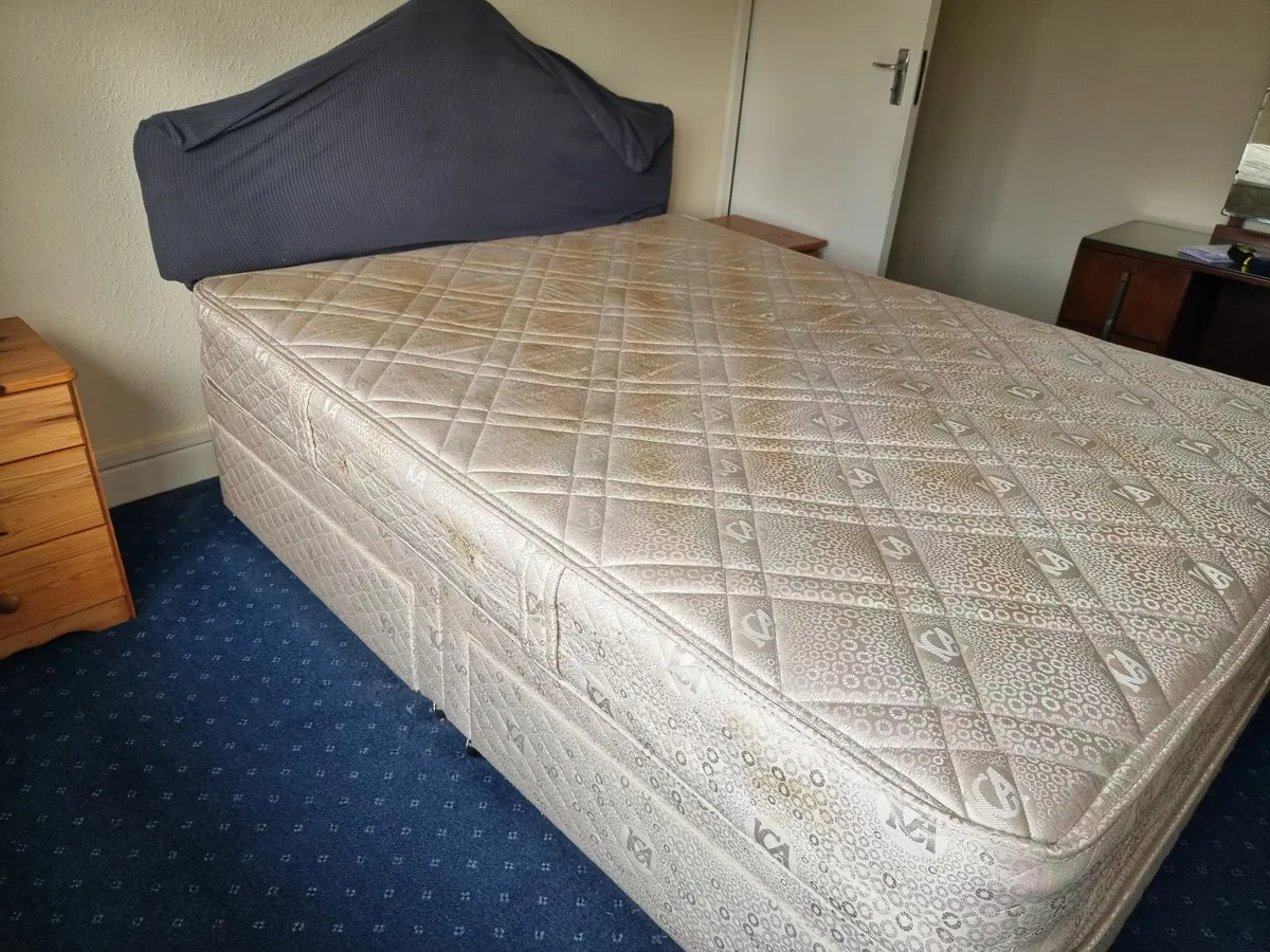 King size divan bed with ortho style mattress - Image 2