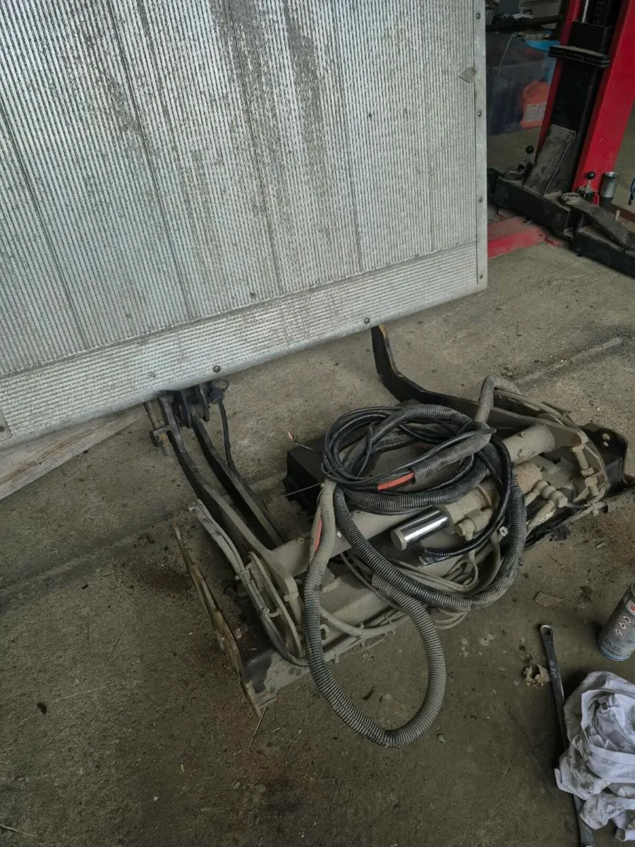 Tail lift - Image 3