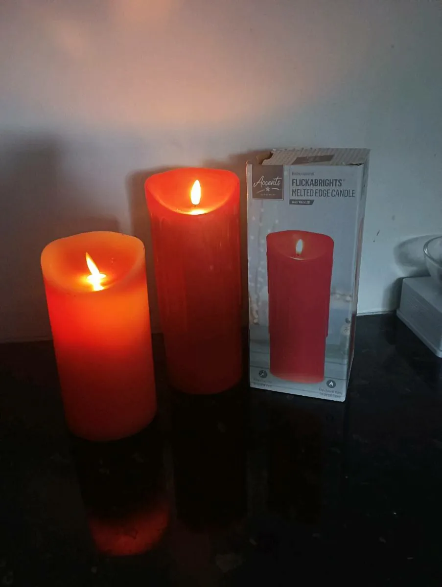 2 lovely red candles,on timer,new not used 15 - Image 2