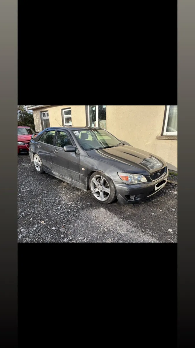 2001 Lexus is200 - Image 2