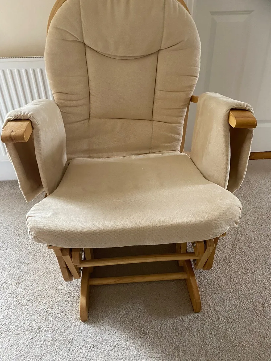 Rocking Chair, Breastfeeding Pillow, Crib - Image 1