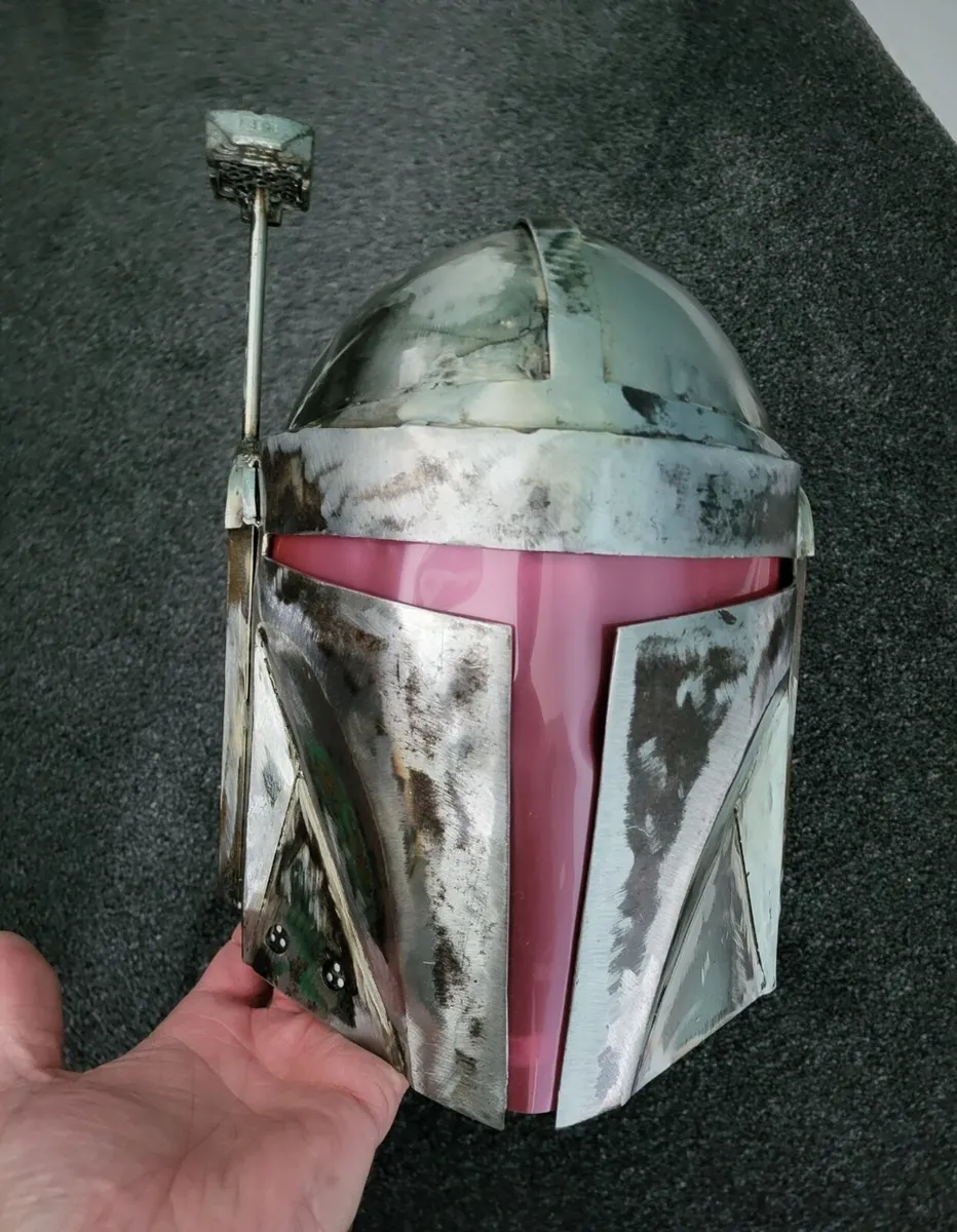Steel Mandolorian helmet - Image 1