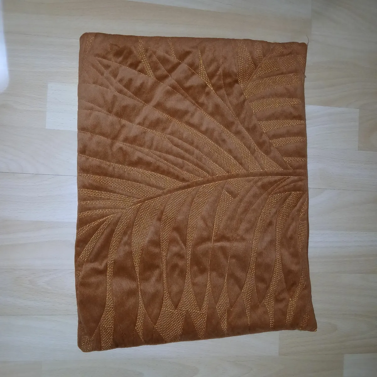 Cushion covers x4 - Image 1