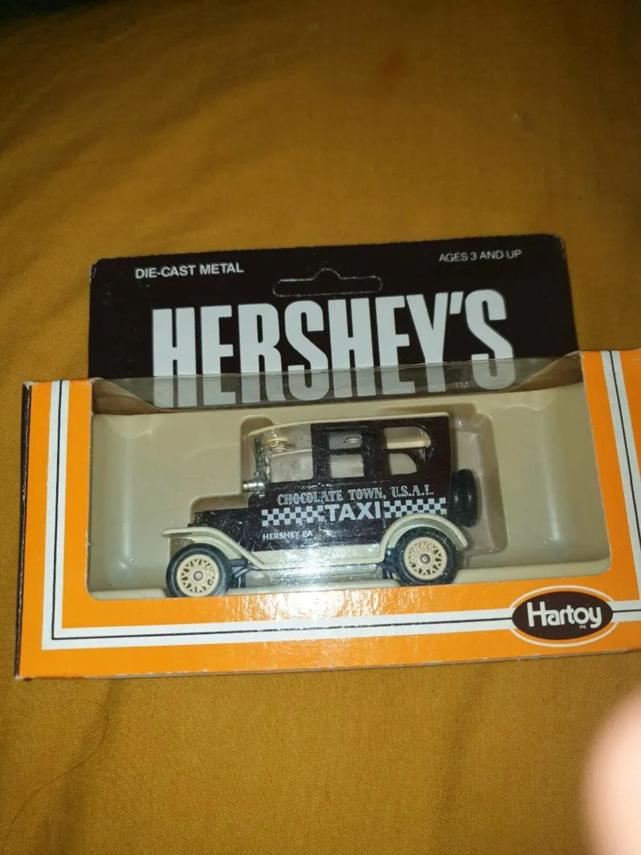HERSHEYS ...DIE.CAST MODEL ..