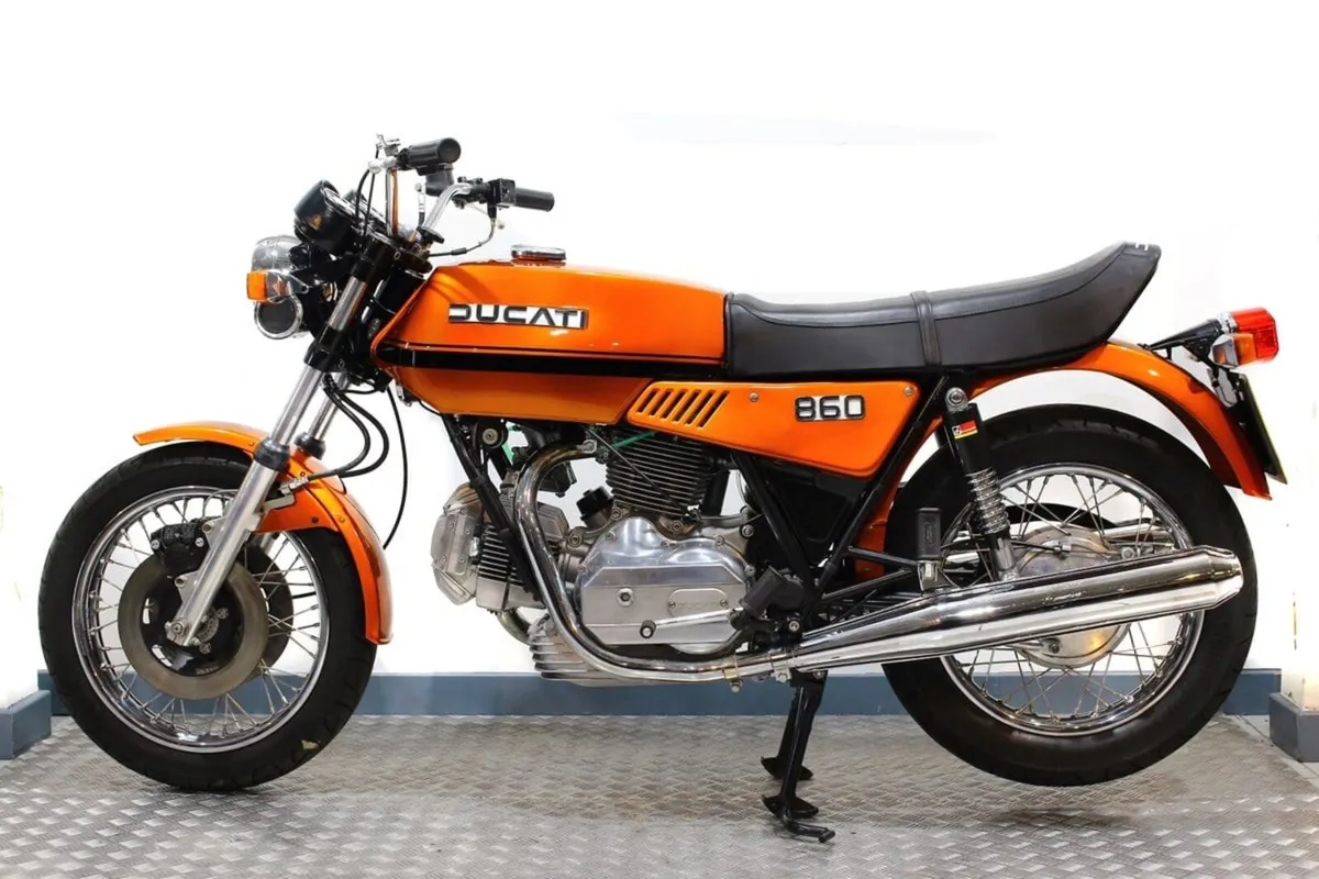 Ducati 900 or 860 gts/gt WANTED