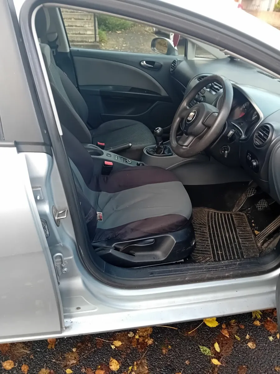 SEAT Leon 2008 - Image 2