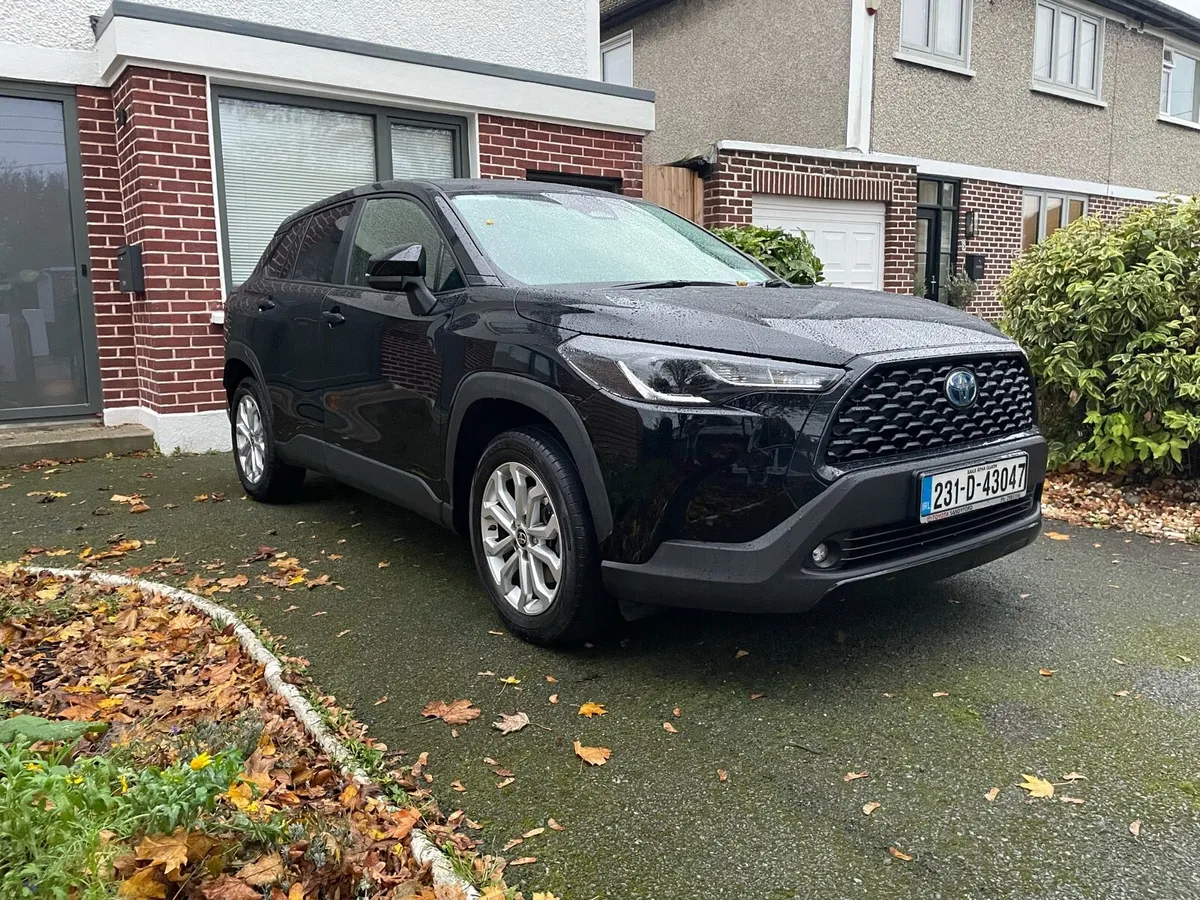 Toyota Corolla Cross LUNA 1.8 - Image 1