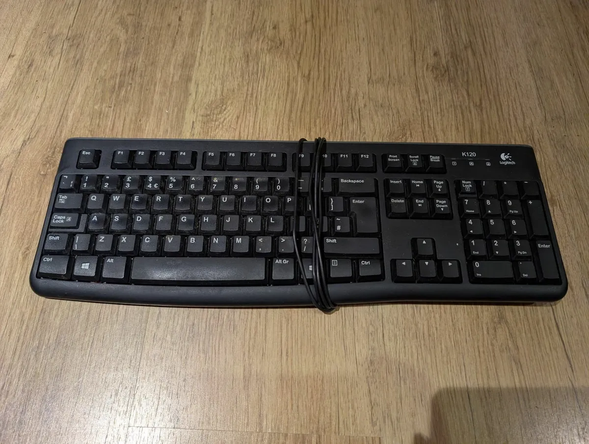 Keyboards,mouse,wireless headset etc bundle - Image 3