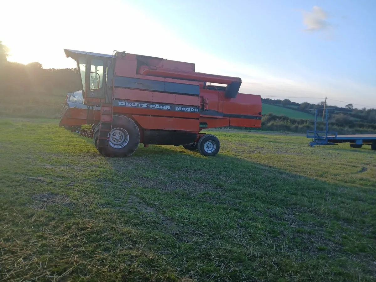 Deutz-Farh  combine - Image 1