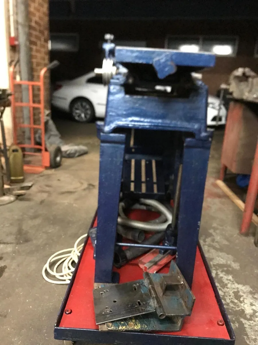 Single phase industrial  planer cast bed. 2HPl - Image 1