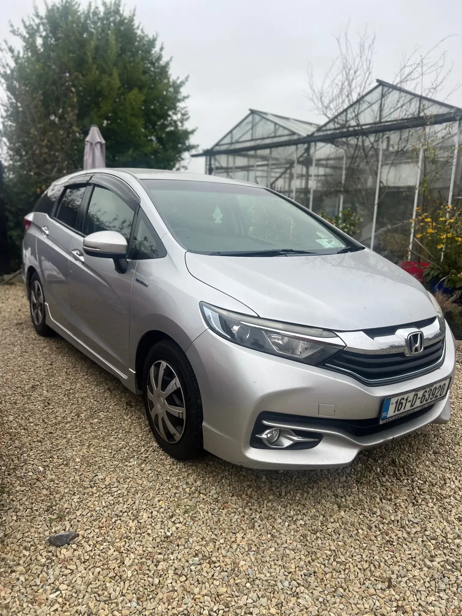 Honda Shuttle Hybrid 2016 - Image 1