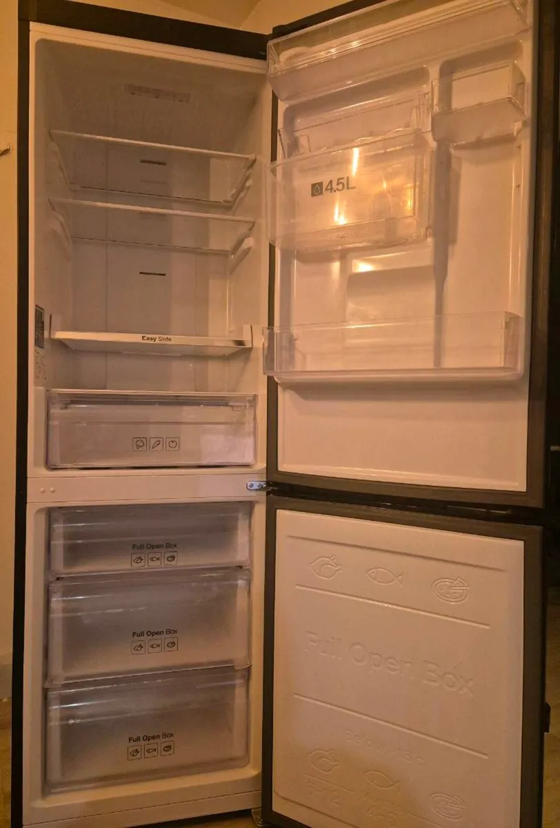 Samsung Frost Free Fridgefreezer - Image 3