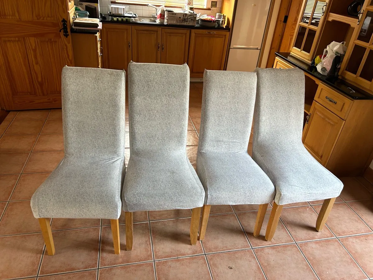 4 kitchen chairs - Image 1
