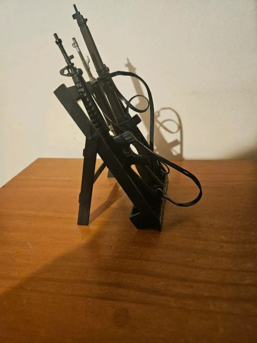 Vintage Action Man Rifle Rack - Image 4