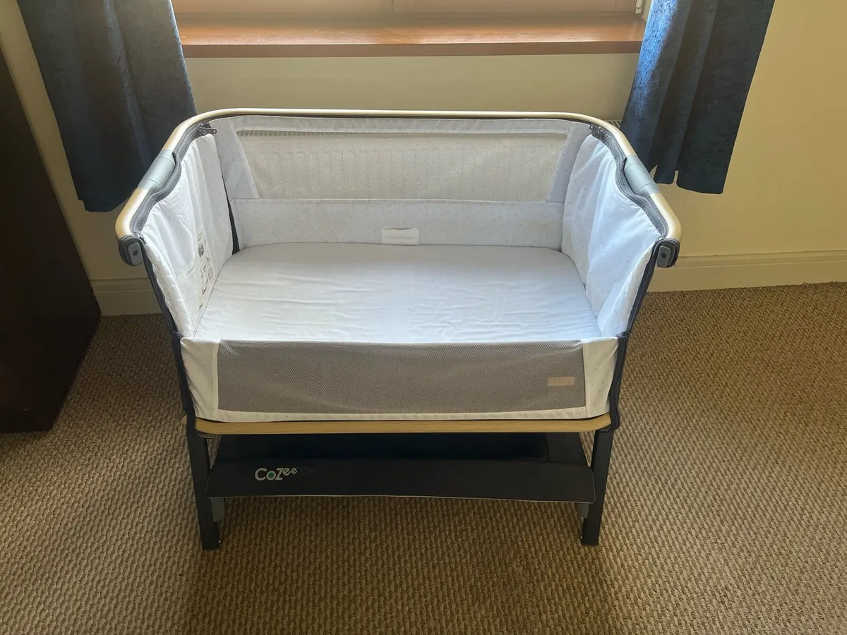 Tutti Cozee bedside cot - Image 4