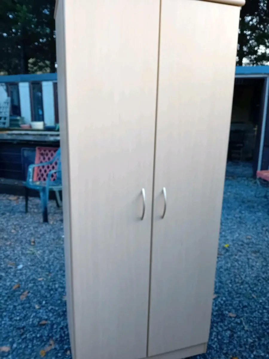 Bedroom furniture bundle. - Image 3