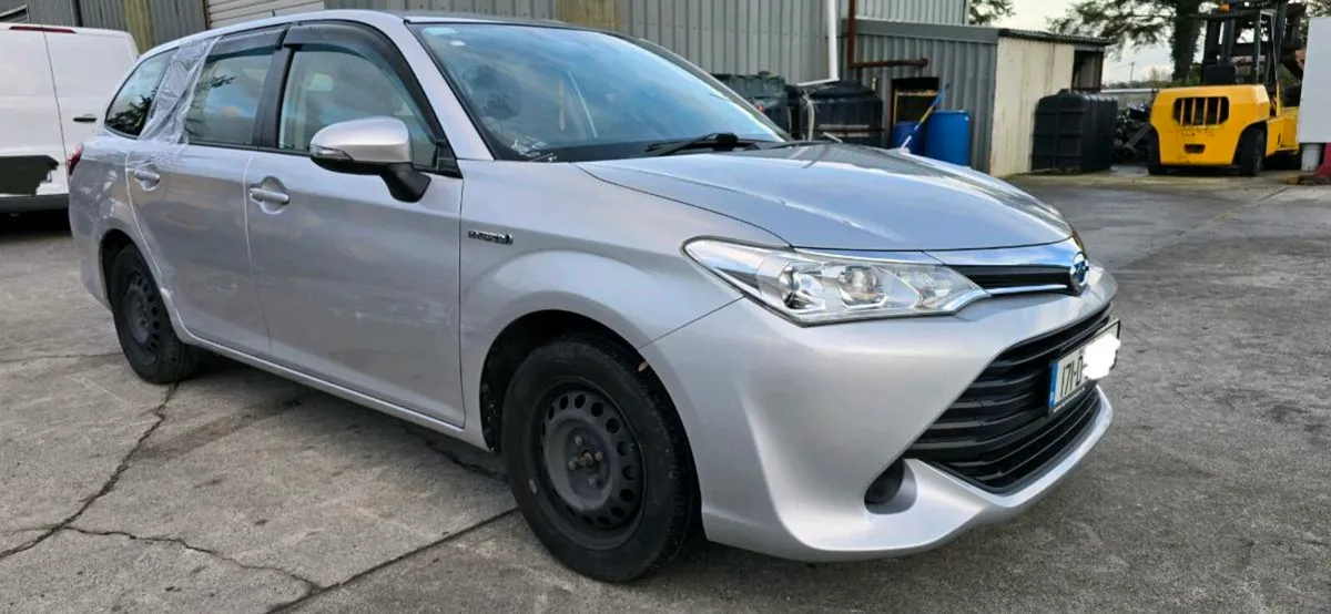 171 TOYOTA COROLLA FIELDER - Image 1