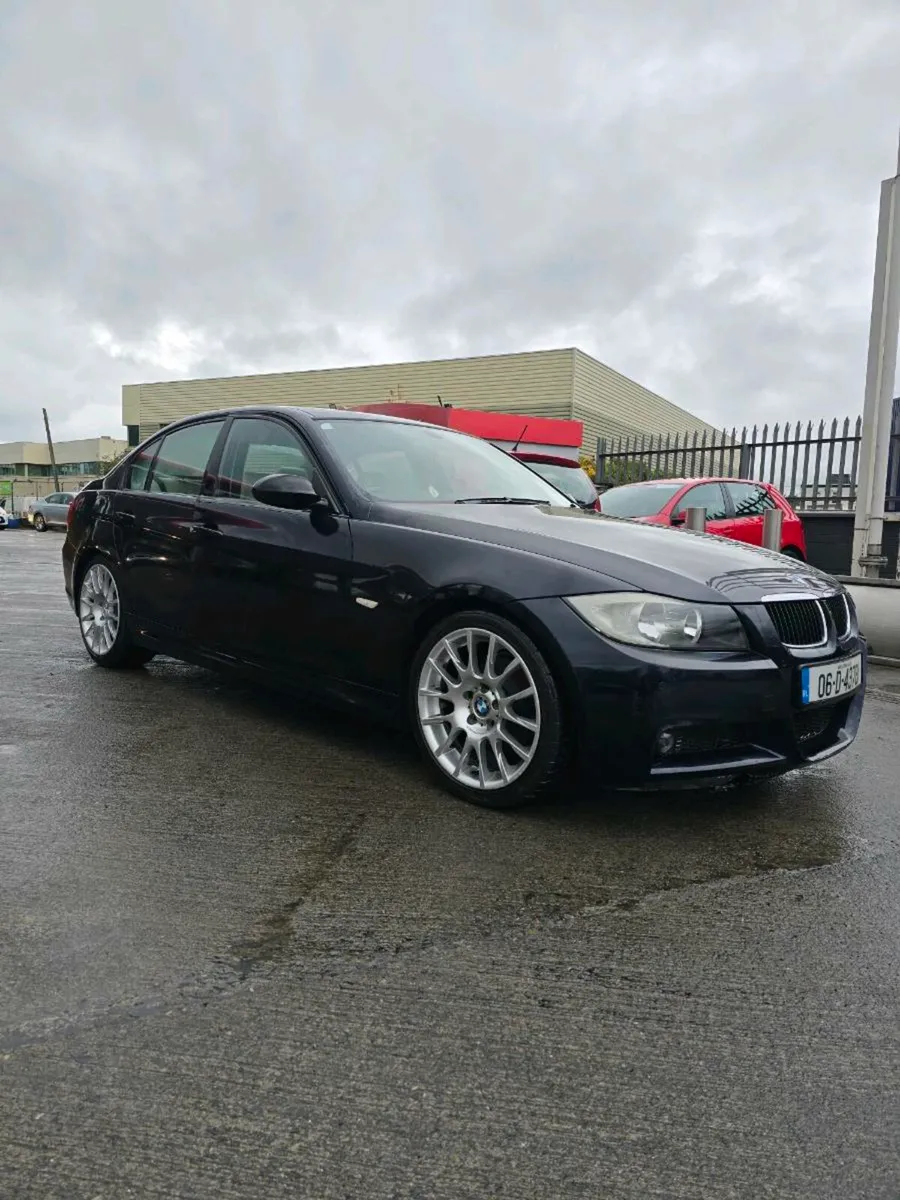 Bmw Homologation 320si - Image 4