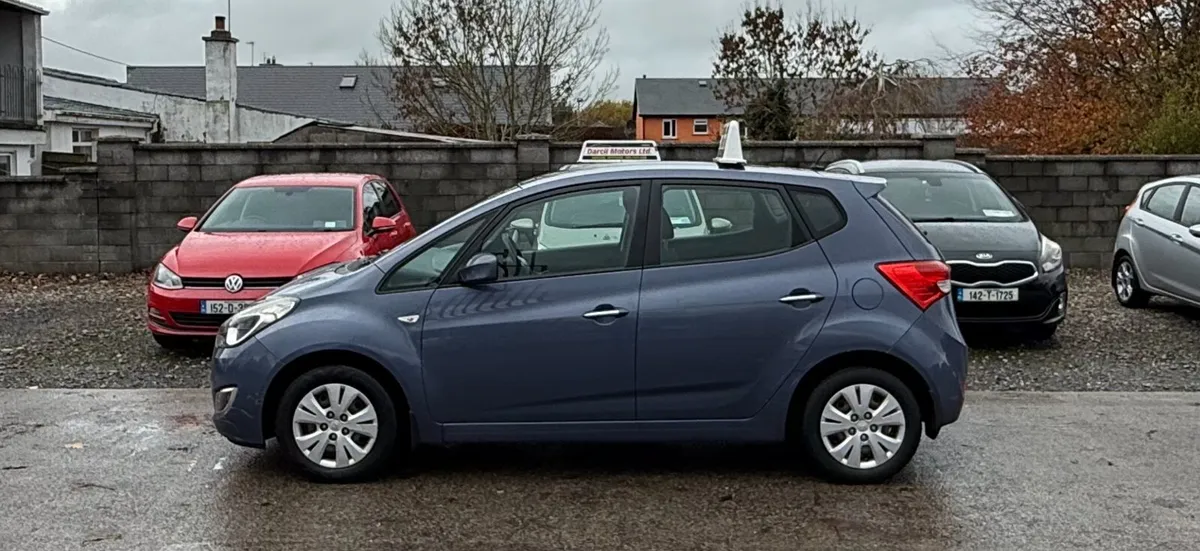 14 Hyundai ix20  1.4d - Image 2